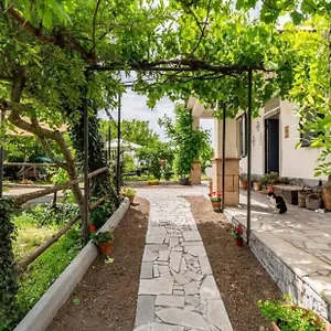 Etna, Salvia E Rosmarino Casa vacanze